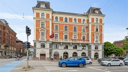 Eksklusivt kontor i historiske Holckenhus Eksklusivt kontor i historiske Holckenhus