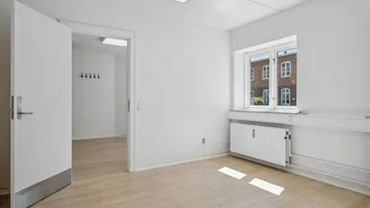 Kontor/klinik indflytningsklart Kontor/klinik indflytningsklart